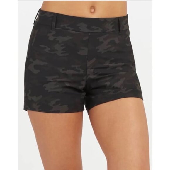 NEW SPANX 6" SUNSHINE Pull On 4-Way Stretch SHORTS UPF 50 Black Camo - Picture 14 of 14